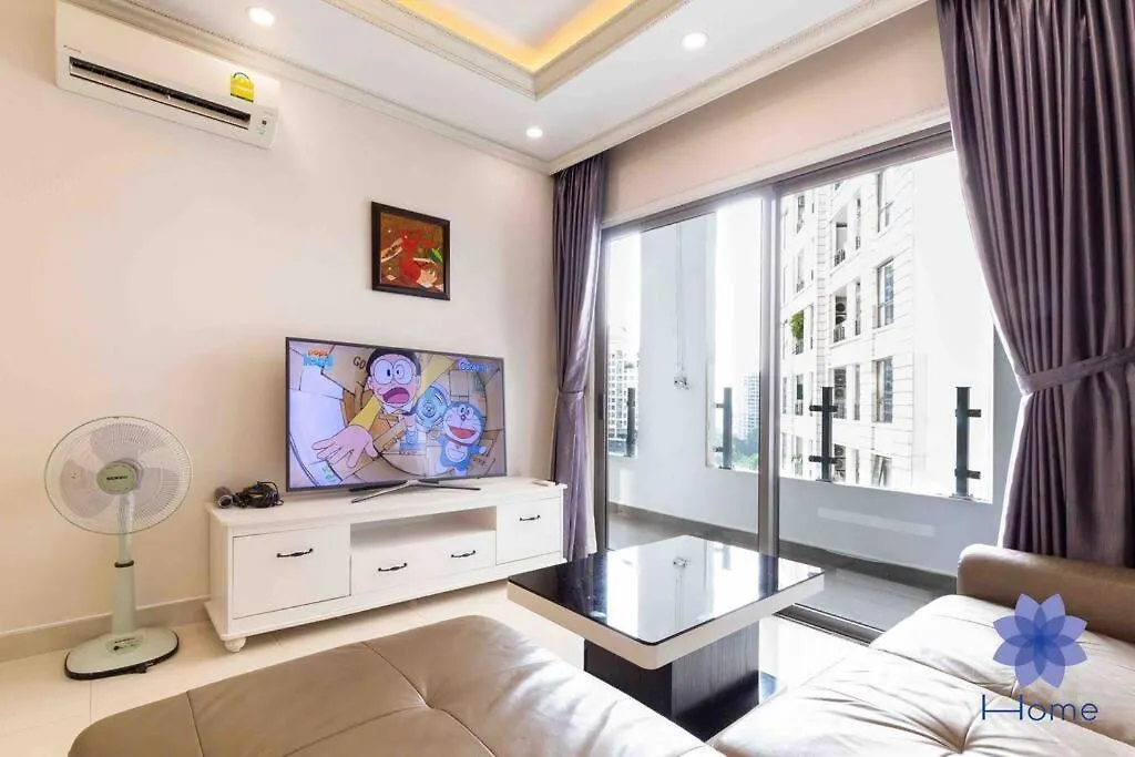 Apartment For Rent Near Airport. W/Free Gym & Pool Thành Pho Ho Chí Minh 0*,  Vietnam