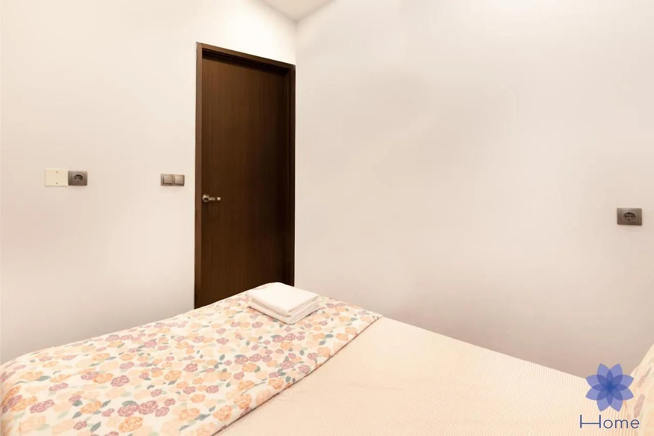 Apartment For Rent Near Airport. W/Free Gym & Pool Thành Pho Ho Chí Minh Vietnam
