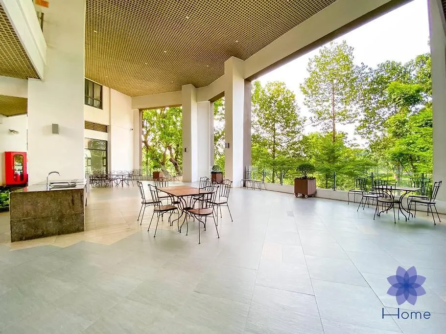 Apartment For Rent Near Airport. W/Free Gym & Pool Ho Chi Minh City