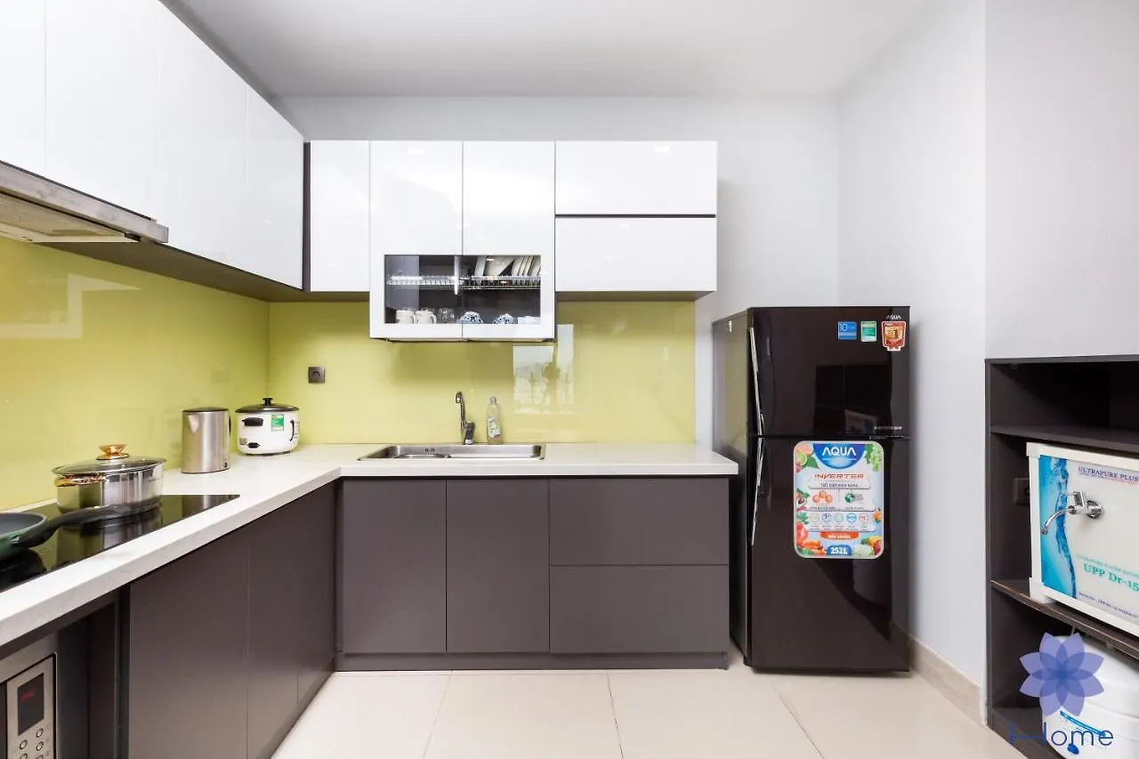 Apartment For Rent Near Airport. W/Free Gym & Pool Ho Chi Minh City