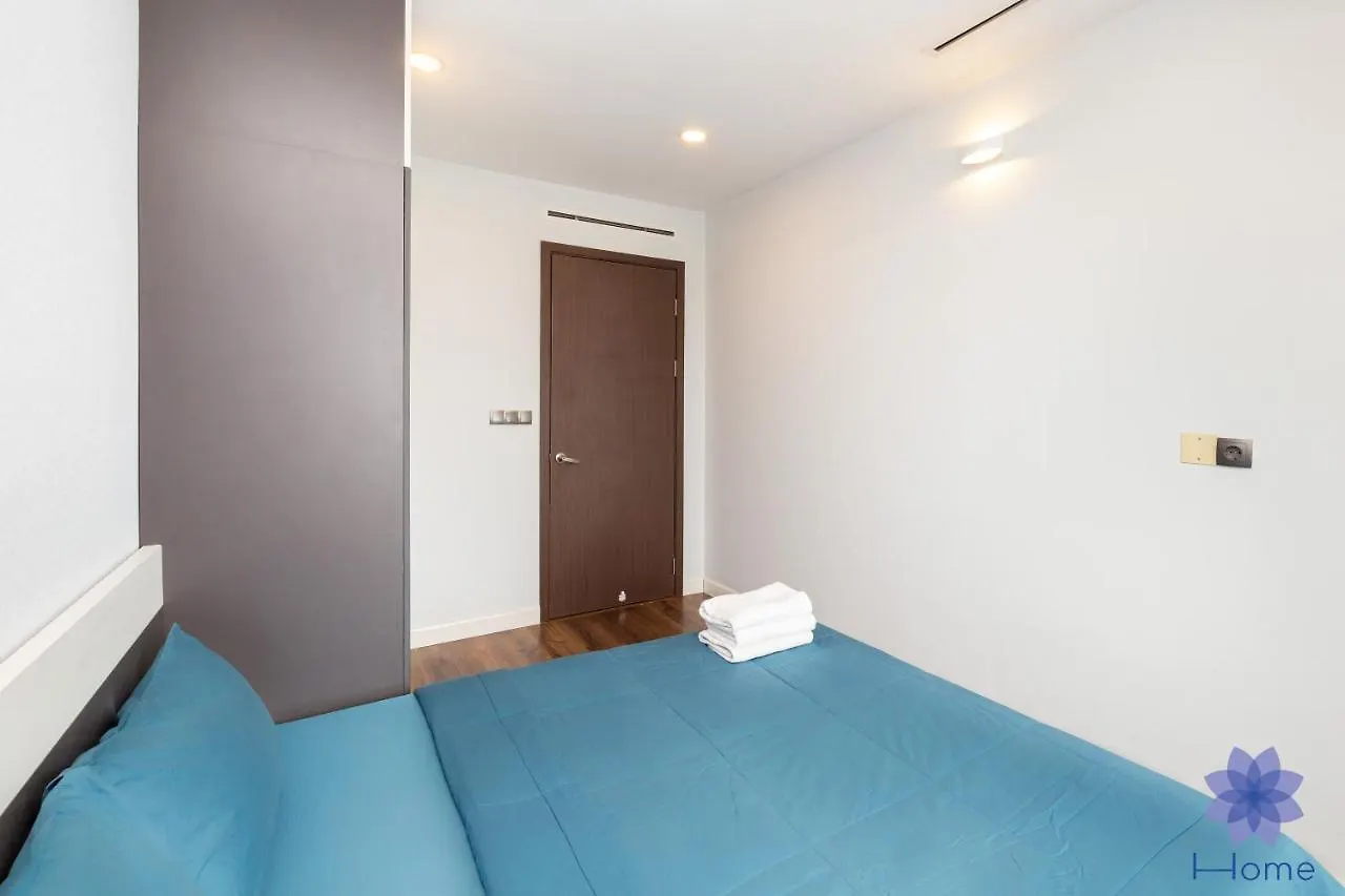 Apartment For Rent Near Airport. W/Free Gym & Pool Ho Chi Minh City