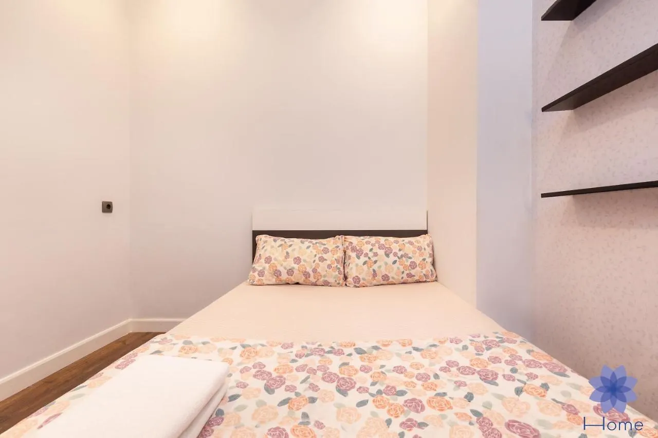 Apartment For Rent Near Airport. W/Free Gym & Pool Ho Chi Minh City