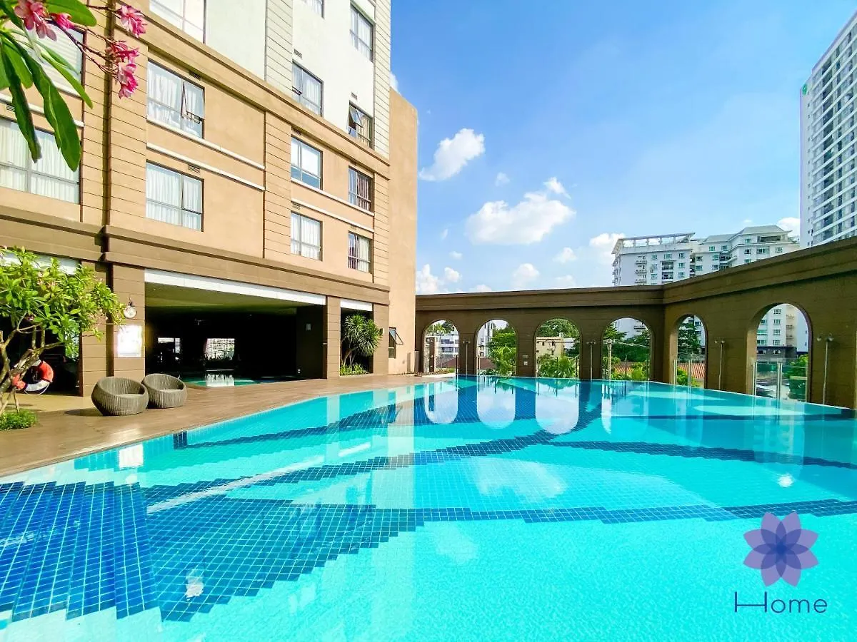 Apartment For Rent Near Airport. W/Free Gym & Pool Ho Chi Minh City